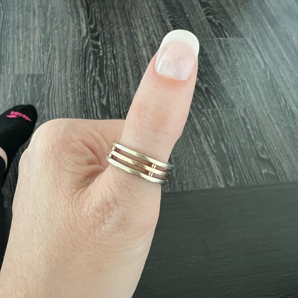Men’s 14k White and Rose Gold Wedding Band